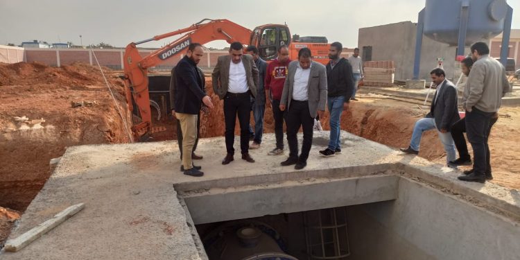مسئولو “الإسكان” يتفقدون مشروع محطة رفع المياه رقم 4 وخط المياه الناقل قطر 1600مم بمدينة بدر