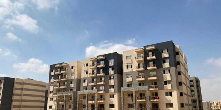 وزير الإسكان يتابع تقدم أعمال المبادرة الرئاسية “سكن لكل المصريين” بمدينة القاهرة الجديدة