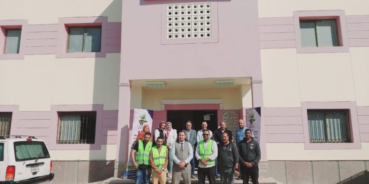 جهاز قنا الجديدة يشارك في تنظيم قافلة طبية مجانية للكشف المبكر على أمراض العيون