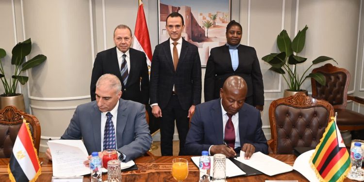 الجزار: توقيع مذكرة تفاهم مع وزارة الإسكان بدولة زيمبابوي لتوفير إسكان منخفض ومتوسط التكلفة