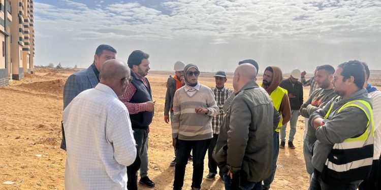 وزير الإسكان: تخصيص 21045 م2 لإقامة 5 مشروعات صناعية بالسويس الجديدة