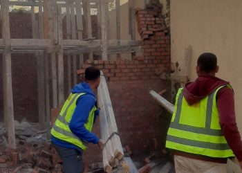 حملات مكبرة لإزالة تعديات ومخالفات بناء بمدينتي العبور والشيخ زايد