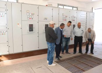 رئيس شركة مياه البحر الاحمر يتفقد محطات الصرف الصحي بالغردقة لمتابعة سير العمل