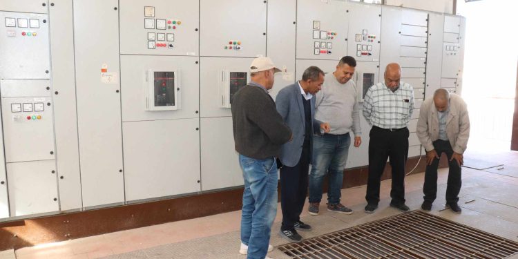 رئيس شركة مياه البحر الاحمر يتفقد محطات الصرف الصحي بالغردقة لمتابعة سير العمل