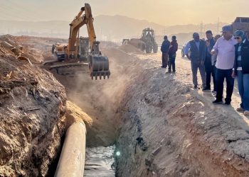 ربط خط المياه المغذي لمنطقة عتاقة الصناعية وتوسعاتها والمنطقة الحرة بعد تجديد جزء منه