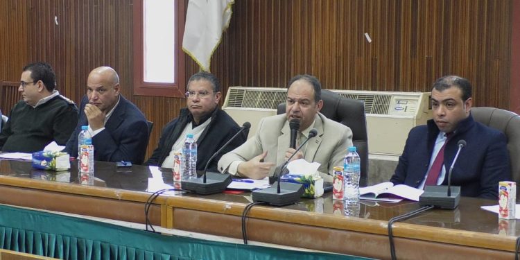 رئيس جهاز 15 مايو: بيع محال تجارية بمنطقة زهور مايو.. وضخ الغاز الطبيعى لوحدات دار مصر