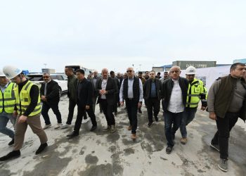 وزير الإسكان يتفقد مشروع أبراج الداون تاون بمدينة العلمين الجديدة