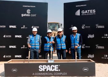 حسن نصر: الانتهاء من أعمال الحفر لبدأ مرحلة صب الخرسانات في مشروع Space commercial complex بالشيخ زايد