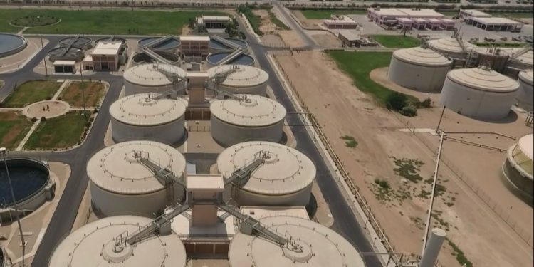 رئيس التنفيذي لمياه الشرب يتابع سير العمل بمحطة معالجة الصرف الصحي بالجبل الأصفر بالقاهرة