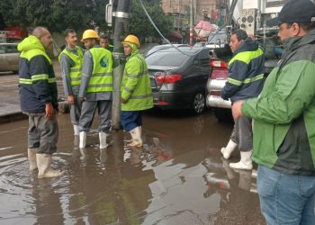 استمرار عمليات سحب مياه الأمطار بنطاق محافظتي القاهرة والجيزة