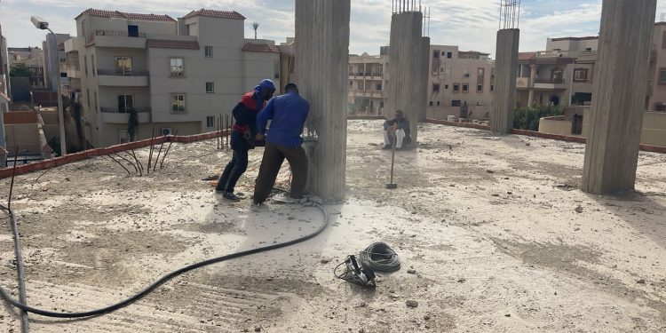 وزير الإسكان يًصدر قرارين لإزالة مخالفات البناء والتعديات بالساحل الشمالي الغربي ومدينة السادات