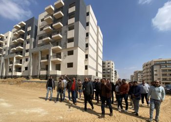 وزير الإسكان يُتابع موقف وحدات “سكن لكل المصريين” بـ6 مدن جديدة