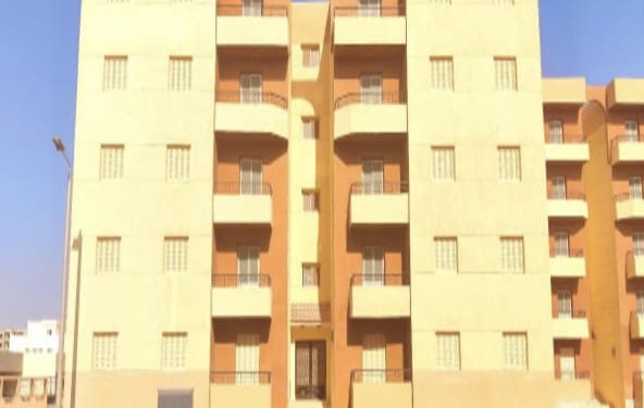 مسئولو “الإسكان” يتابعون مشروعات بورسعيد الجديدة “سلام” تمهيداً لافتتاحها.. وانتهاء محطة تحلية بطاقة 150 ألف متر مكعب