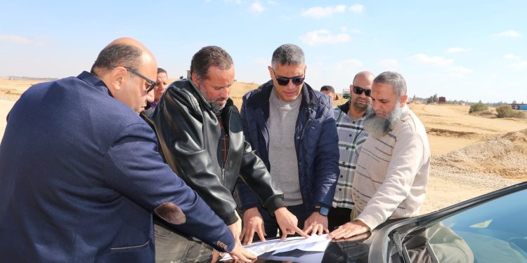 رئيس جهاز 6 أكتوبر يتفقد أعمال التطوير بمنطقة “أب تاون” والمنطقة الصناعية بالمدينة 