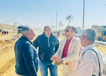 دفع العمل بمشروعات الطرق بالتجمع الثالث والامتداد الشرقي والتجمع السادس بالقاهرة الجديدة