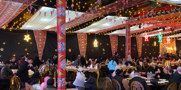 رئيس جهاز مدينة دمياط الجديدة يُشارك في حفل إفطار جماعى لذوى الهمم وأسرهم