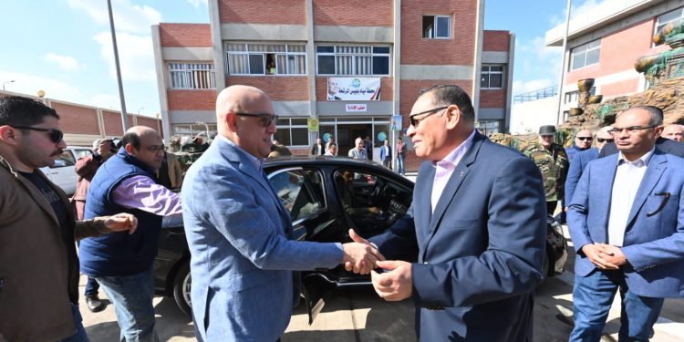 وزير الإسكان يصل محافظة الشرقية لمتابعة موقف خدمات المياه والصرف بالمحافظة.. وتفقد عدد من محطات المياه