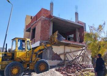 حملات على الإعلانات المخالفة ومخالفات البناء والظواهر العشوائية فى 3 مدن جديدة 