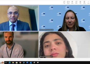 نائب وزير الإسكان يبحث مع ممثلي الأوروبي للاستثمار موقف المشروعات المشتركة