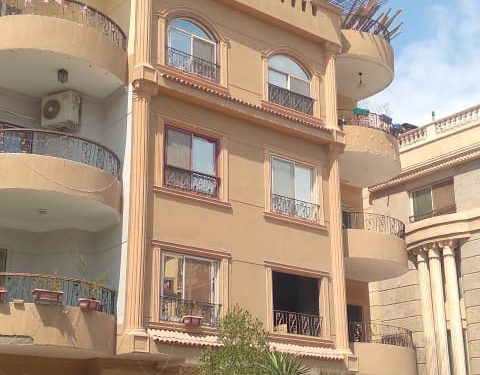 وزير الإسكان: أجهزة مدن 6 أكتوبر والشروق وسوهاج الجديدة والعبور تُزيل مخالفات بناء وإشغالات بعدة مناطق