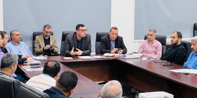 رئيس جهاز العاصمة الإدارية يجتمع بممثلي الشركات المسند لها الأعمال بالحي السكني الخامس “جاردن سيتى الجديدة” لمتابعة الأعمال