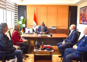 وزير الإسكان يتابع جهود تحسين مستوى خدمات مياه الشرب والصرف الصحي باستخدام أحدث التكنولوجيات المتطورة