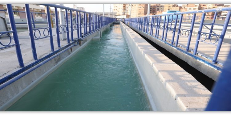 استعدادا لفصل الصيف.. رئيس مياه القاهرة يوجه بتكثيف المراجعات والتفتيش والمتابعات اليومية لكافة مواقع الشركة ورفع كفاءة محطات المياه