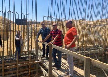 رئيس جهاز القاهرة الجديدة يتفقد محطة الصرف الصحى رقم 11 وخط طرد لخدمة منطقة الأندلس وامتدادها