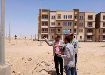 وزير الإسكان يتابع مشروعات الخدمات ورفع الكفاءة والتطوير فى 6 مدن جديدة