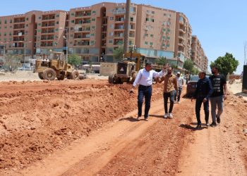 رئيس جهاز 6 أكتوبر  يتابع  أعمال التطوير ورفع الكفاءة بالقطاعين الشرقي والشمالي 