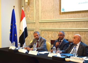 وزير الإسكان يتابع موقف التعاون المشترك مع الاتحاد الأوروبي في  تعظيم الاستفادة من الموارد المائية المتاحة