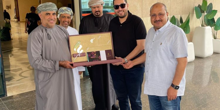 وزير الإسكان و التخطيط العمراني بسلطنة عمان يزور مشروعات سياحية بالعين السخنة لنقل تجربتها لسلطنة عمان.