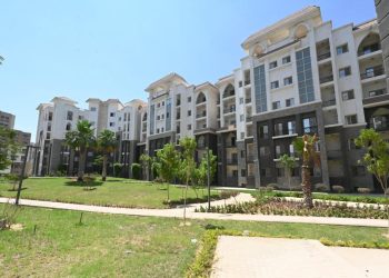 وزير الإسكان: بدء تسليم وحدات حي R3 لموظفي الدولة المنتقلين للعاصمة الادارية الجديدة