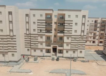 وزير الإسكان يُتابع موقف تنفيذ “سكن لكل المصريين” بمدن السادات والعاشر وحدائق العاصمة
