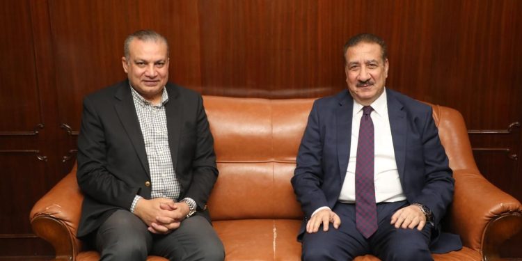 محافظ المنوفية يلتقى رئيس مجلس إدارة صندوق التنمية الحضرية لتعزيز التعاون في تنفيذ المرحلة 2 لتطوير المناطق غير المخططة