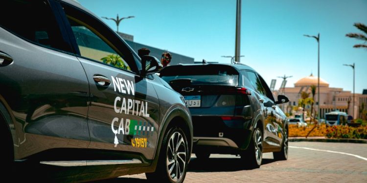 بدء التشغيل التجريبي لـ“التاكسي الكهربائي” داخل العاصمة الإدارية.. بعدد 10 سيارات