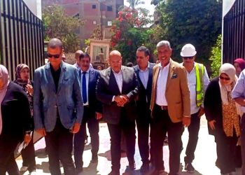 رئيس الجهاز التنفيذي “للمياه والصرف” يتفقد مشروعات الصرف الصحي بمركز أبوالنمرس بمحافظة الجيزة