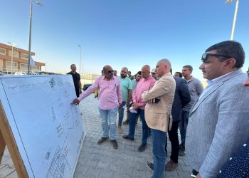 نائب رئيس هيئة المجتمعات العمرانية يتابع سير العمل وموقف الخدمات بمدينتي أسيوط وناصر الجديدتين