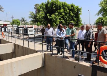 رئيس جهاز الشيخ زايد تتفقد سير العمل بمأخذ محطة مياه الشرب بمنطقة برقاش