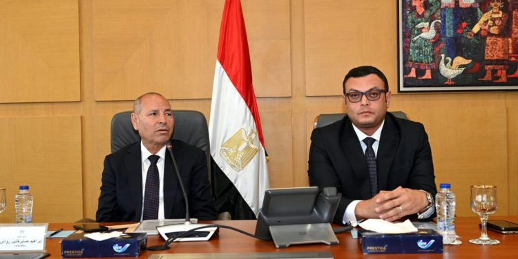 وزير الإسكان ومحافظ القاهرة يترأسان اجتماع اللجنة التيسيرية لمشروع تطوير “منطقة مثلث ماسبيرو”