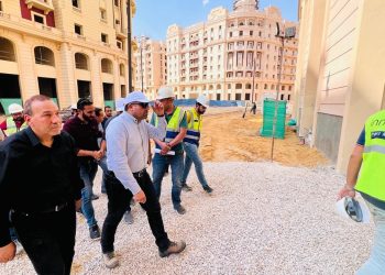 رئيس جهاز العاصمة الإدارية يتابع موقف تنفيذ المشروعات بحي “جاردن سيتي الجديدة”