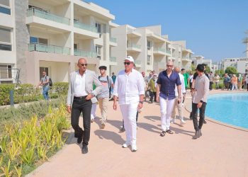 جولة بمشروع اروما العين السخنة