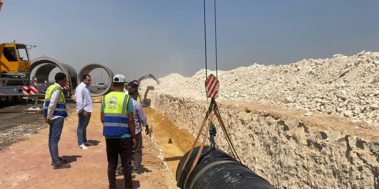 رئيس جهاز القاهرة الجديدة يتفقد مشروعات الطرق والمرافق بمناطق الامتداد الجنوبي للمدينة