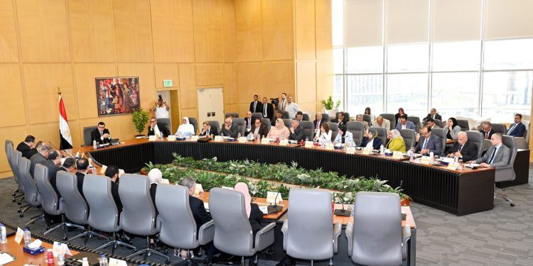 وزير الإسكان يترأس الجمعية العمومية لـ”المقاولون العرب” لاعتماد القوائم المالية لعام 2023/2022 ومشروع موازنة 2025/2024