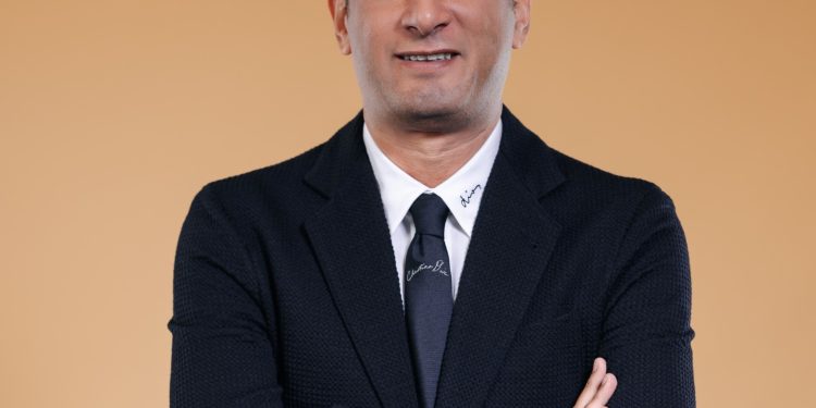 المهندس هيثم عبدالعظيم الرئيس التنفيذي لشركة أورا ديفلوبرز إيجيبت