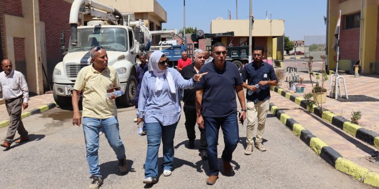 رئيس جهاز الشيخ زايد تتفقد محطات الصرف الصحي والمياه.. وتشهد اصطفاف معدات وأفراد المنظومة