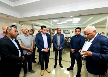 وزير الإسكان يتابع إجراءات تطبيق خطة التحول الرقمى بمدينة أسوان الجديدة