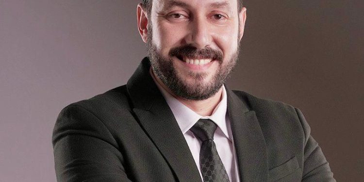 محمود زناري