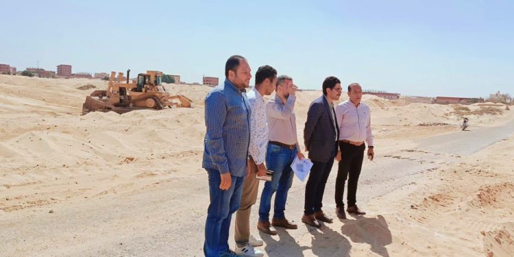 وزير الإسكان يتابع سير العمل بمنظومة تقنين أوضاع الأراضي المضافة لمدينة العبور الجديدة