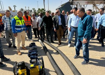 نائب رئيس “المجتمعات العمرانية” يتابع موقف تنفيذ المشروعات التنموية بالمدن الجديدة غرب القاهرة